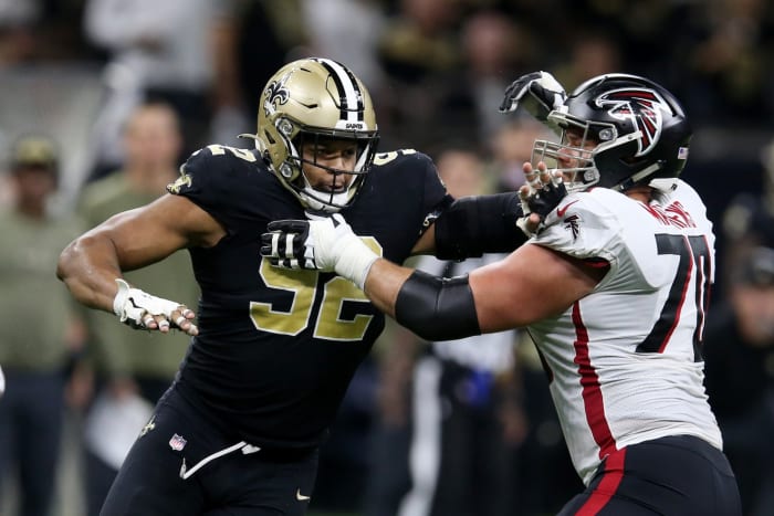 Saints defensive end Marcus Davenport (92) rushes against Falcons offensive tackle Jake Matthews (70). Mandatory Credit: Chuck Cook-USA TODAY Sports